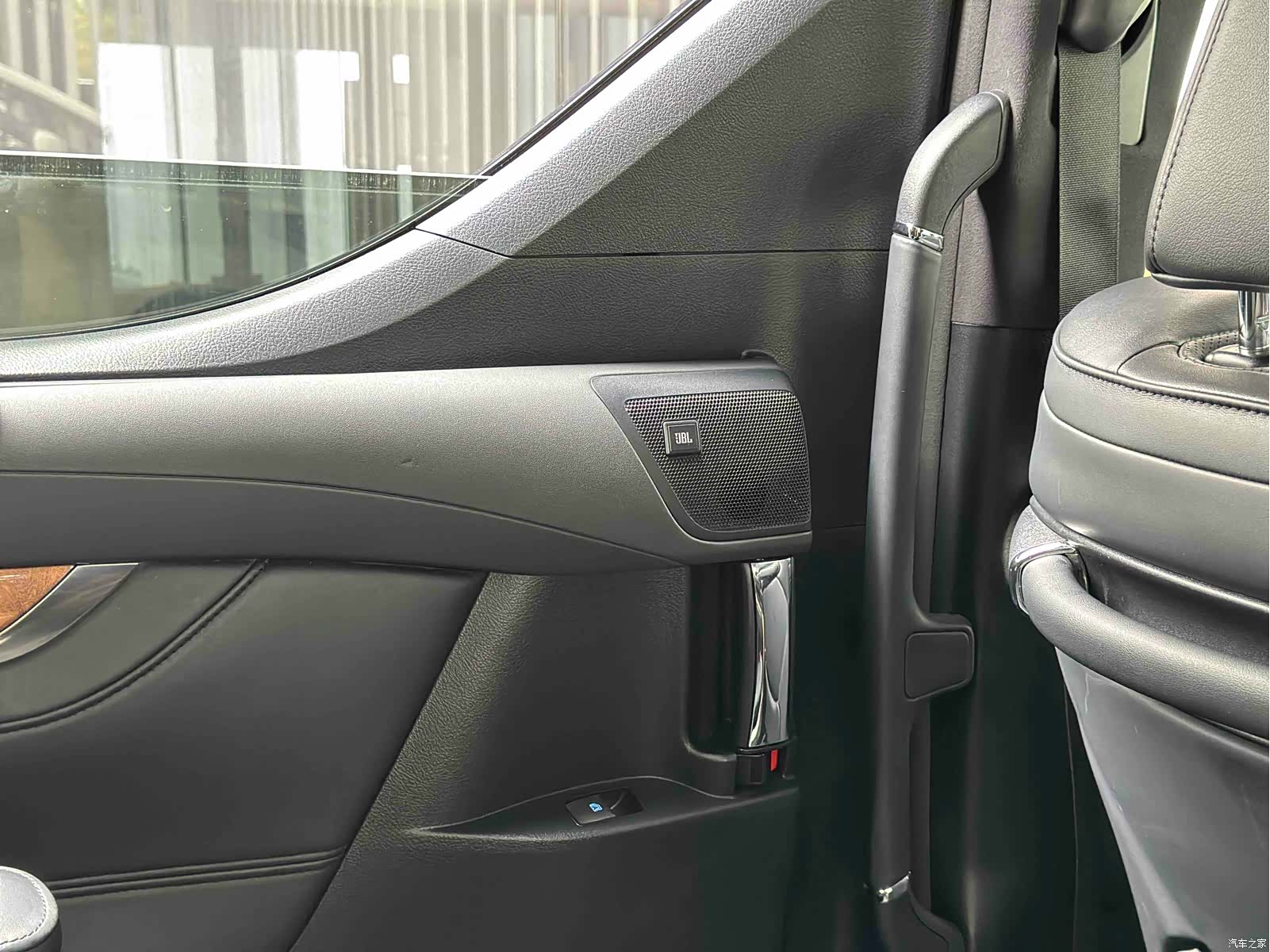 Toyota Alphard, 2020 16
