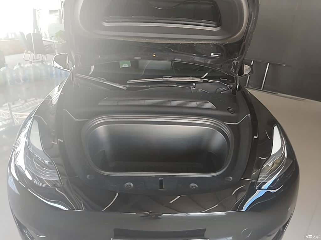 Tesla Model Y, 2022 20