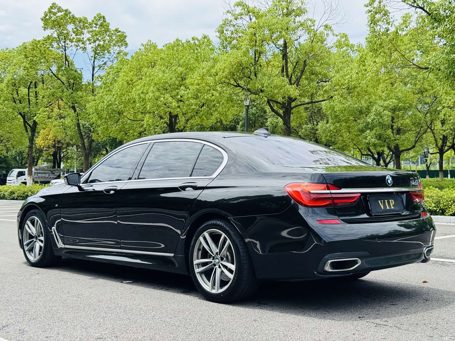 BMW 7 Series, 2018 все фото