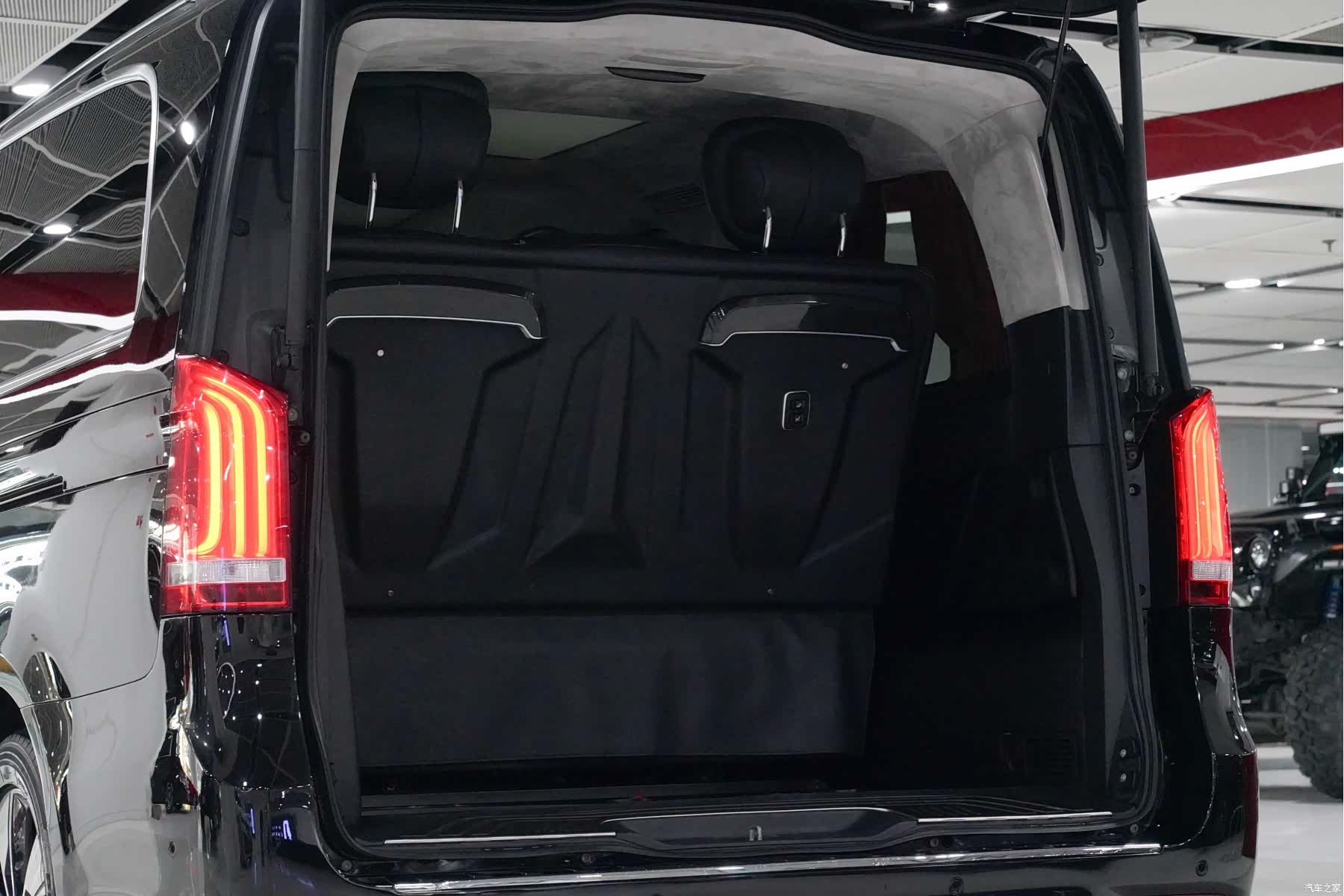 Mercedes-Benz V-Class, 2021 26