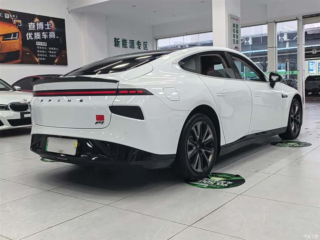 Xpeng P7, 2021 13