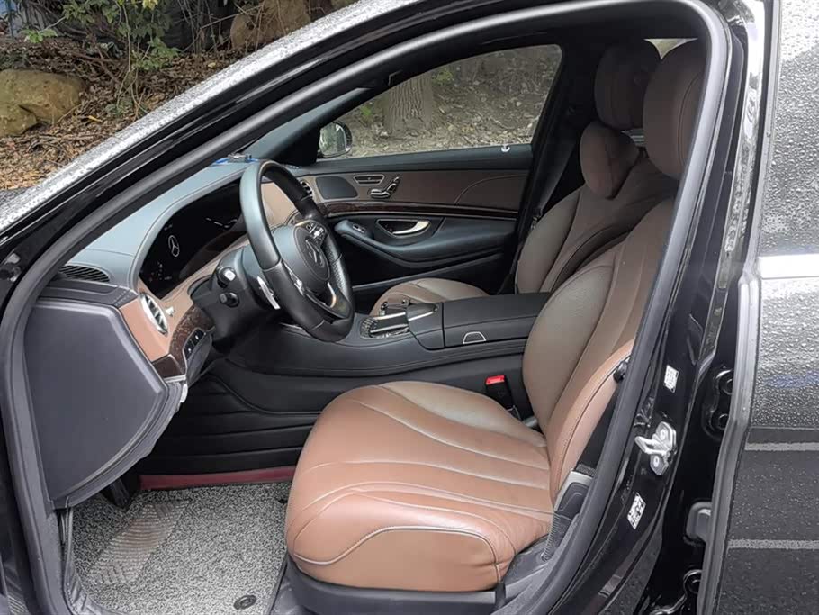Mercedes-Benz S-class Mercedes-Benz S-class