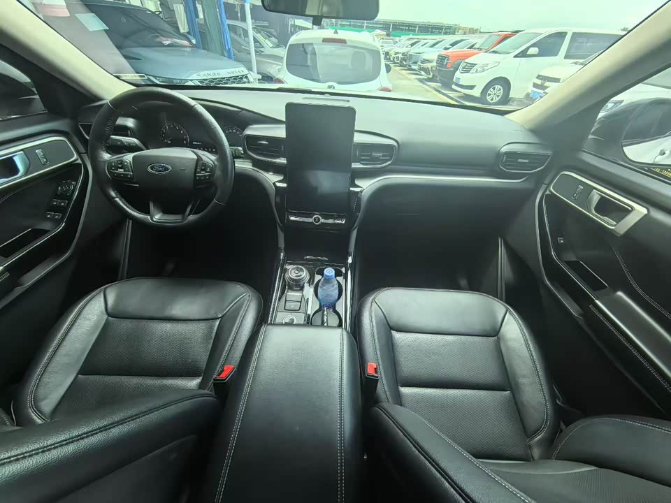 Ford Explorer Ford Explorer