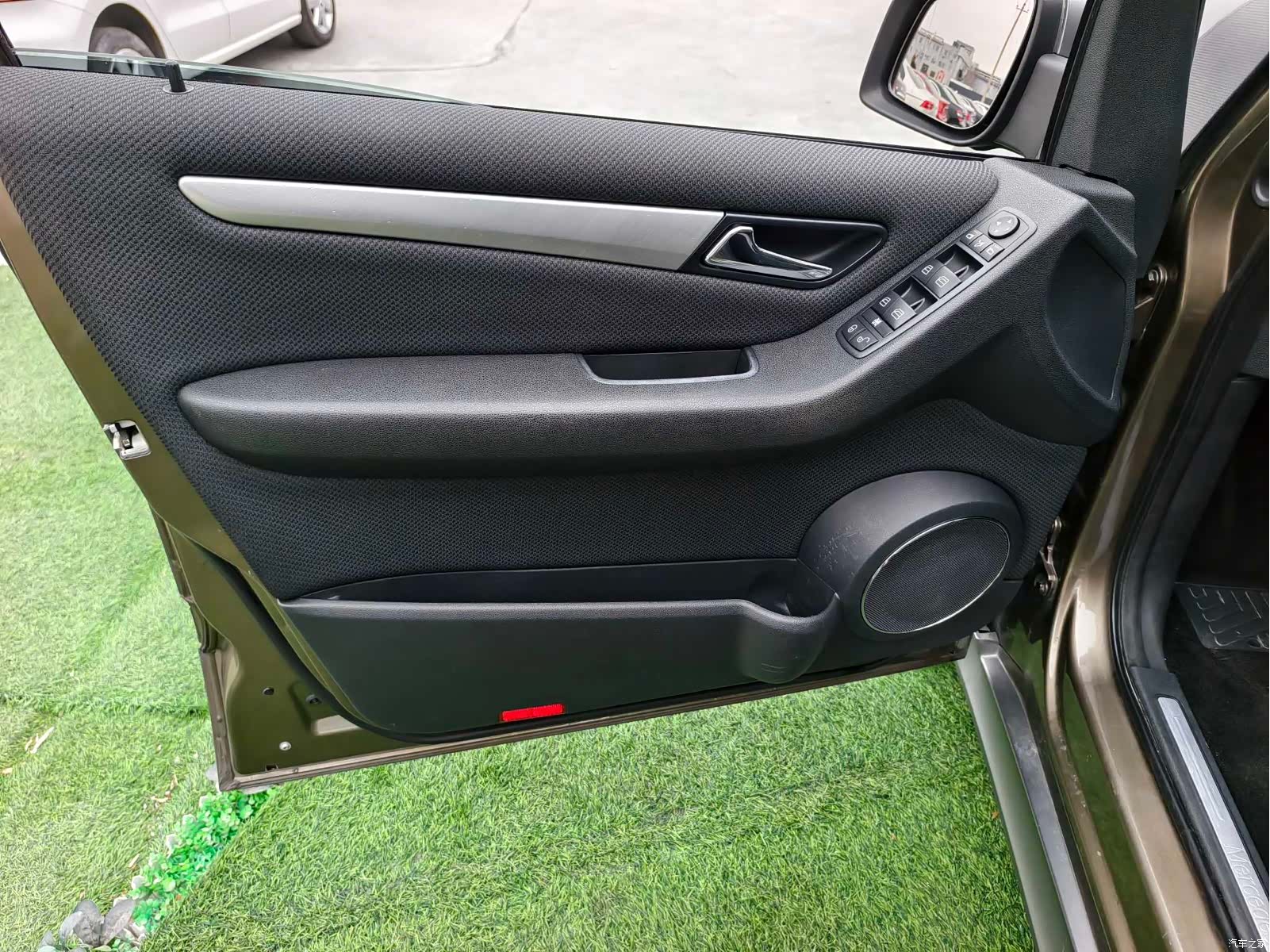 Mercedes-Benz B-Class, 2011 все фото