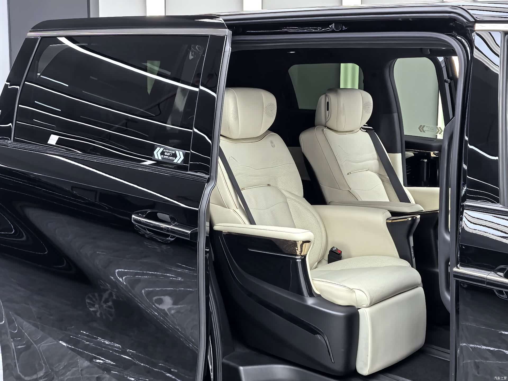 Trumpchi M8, 2023 12