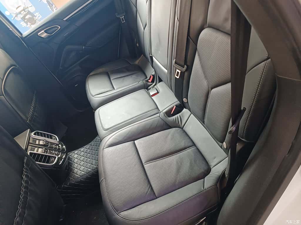 Porsche Cayenne, 2014 13