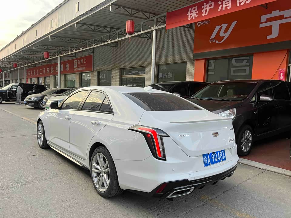 Cadillac CT4