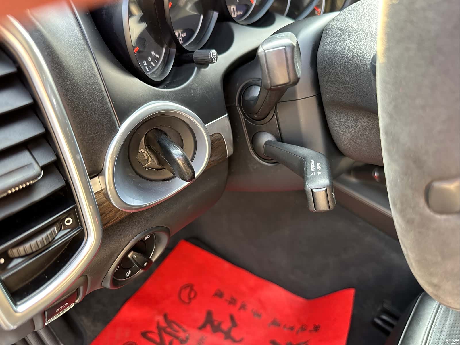 Porsche Cayenne, 2012 28