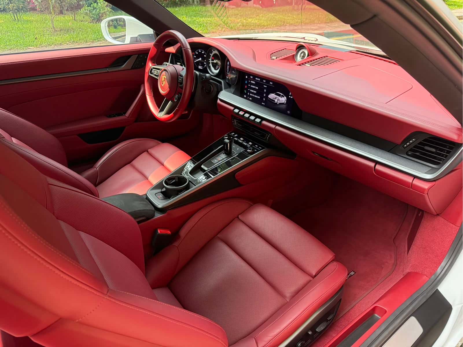 Porsche 911, 2023 10