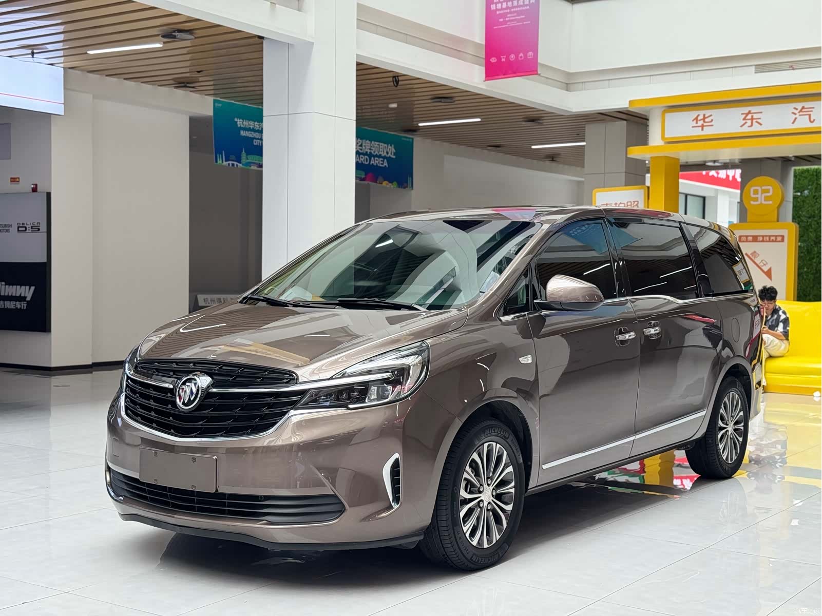 Buick GL8