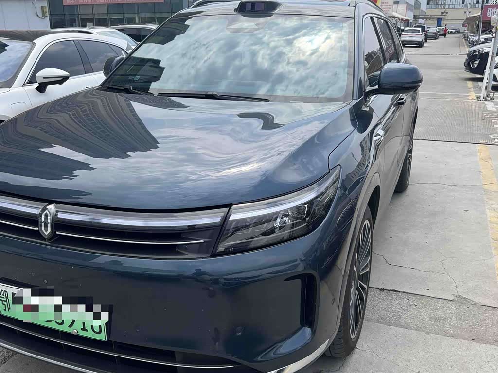AITO M7