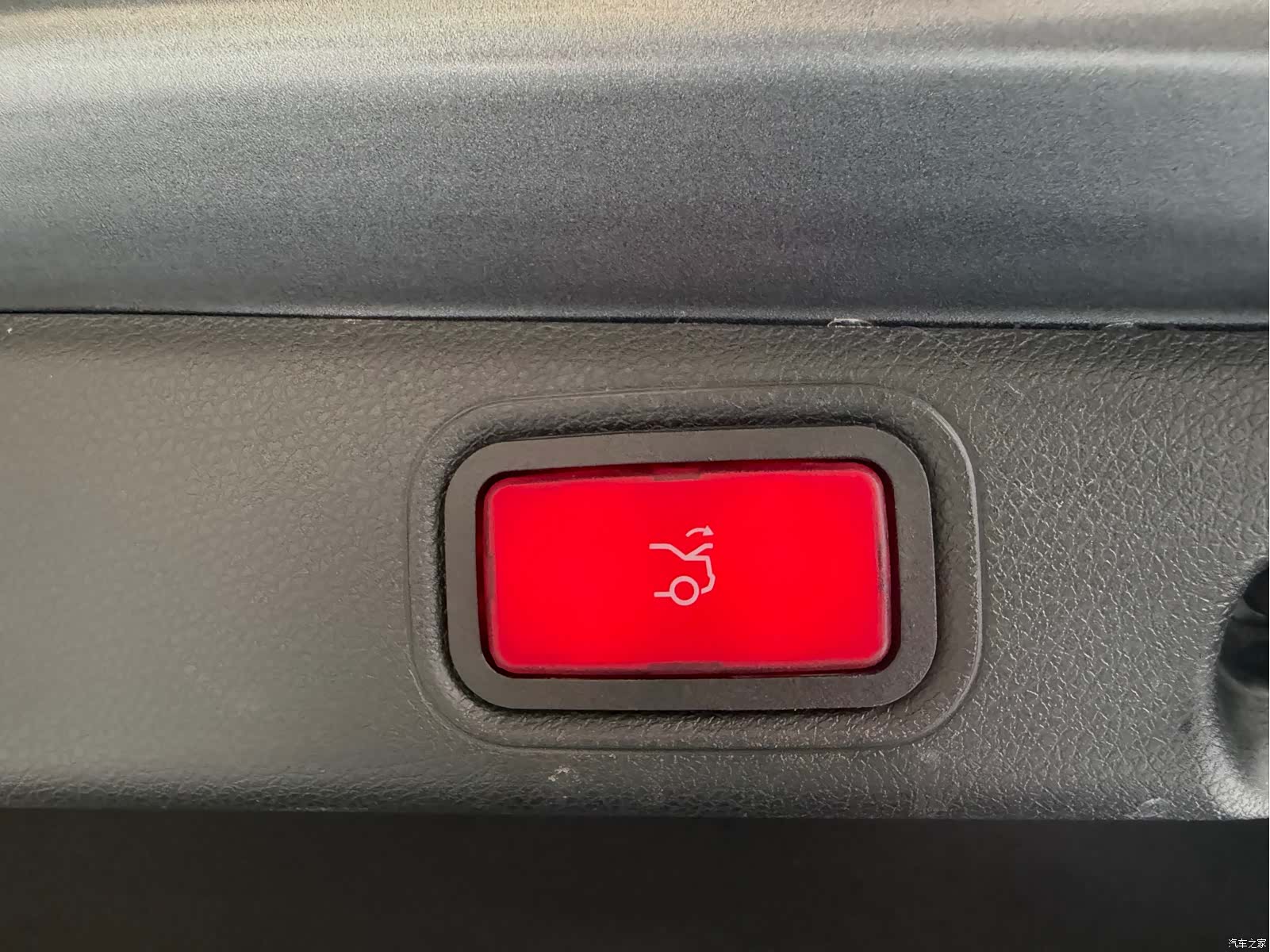 Mercedes-Benz E-Class, 2019 18