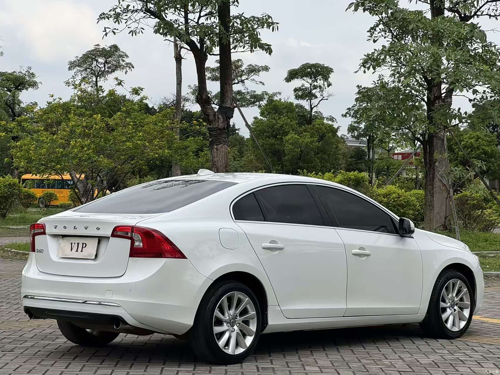 Volvo S60, 2016 все фото