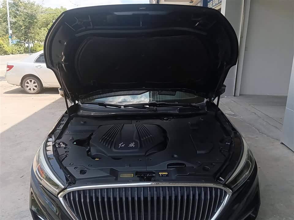 Hongqi H5