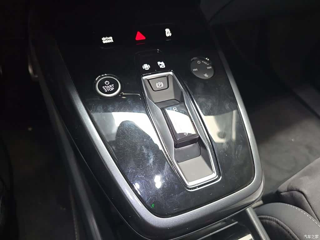 Audi Q4 e-tron, 2023 21