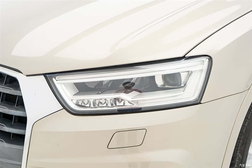 Audi Q3, 2018 10