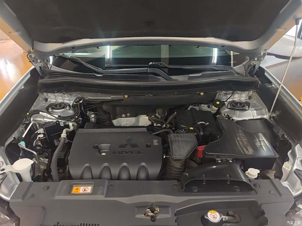 Mitsubishi Outlander, 2018 20