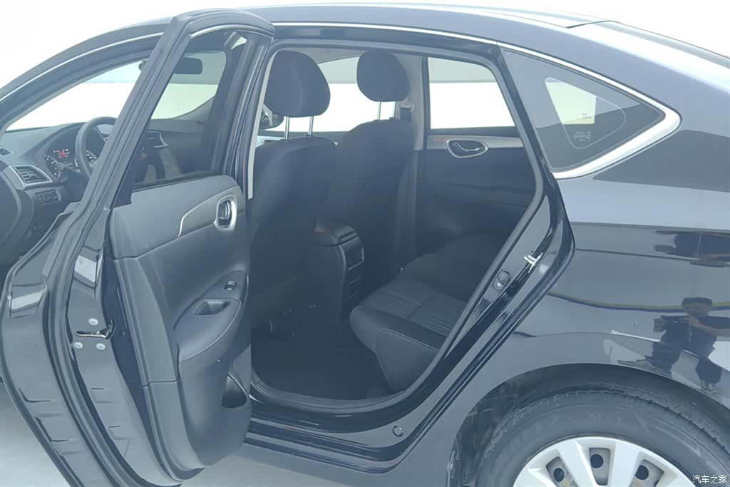 Nissan Sylphy, 2020 11