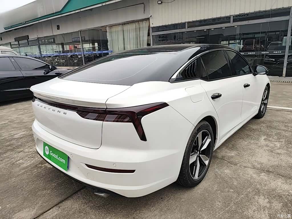 Bestune B70, 2021 7