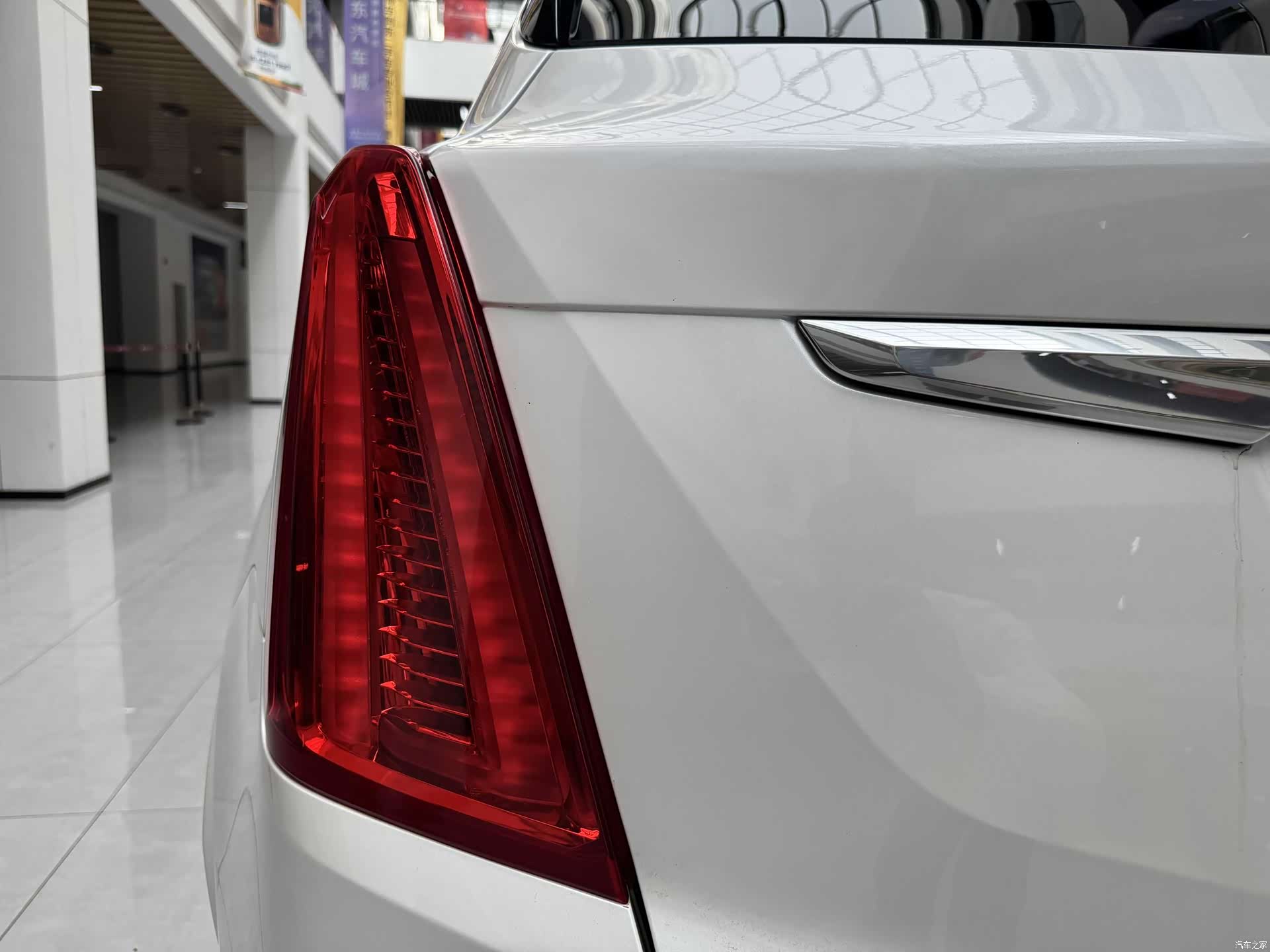 Cadillac XT5, 2017 12