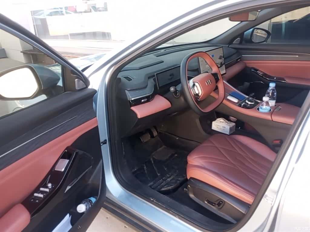 Geely Galaxy L6, 2025 16