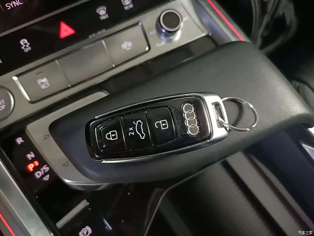 Audi e-tron, 2020 9