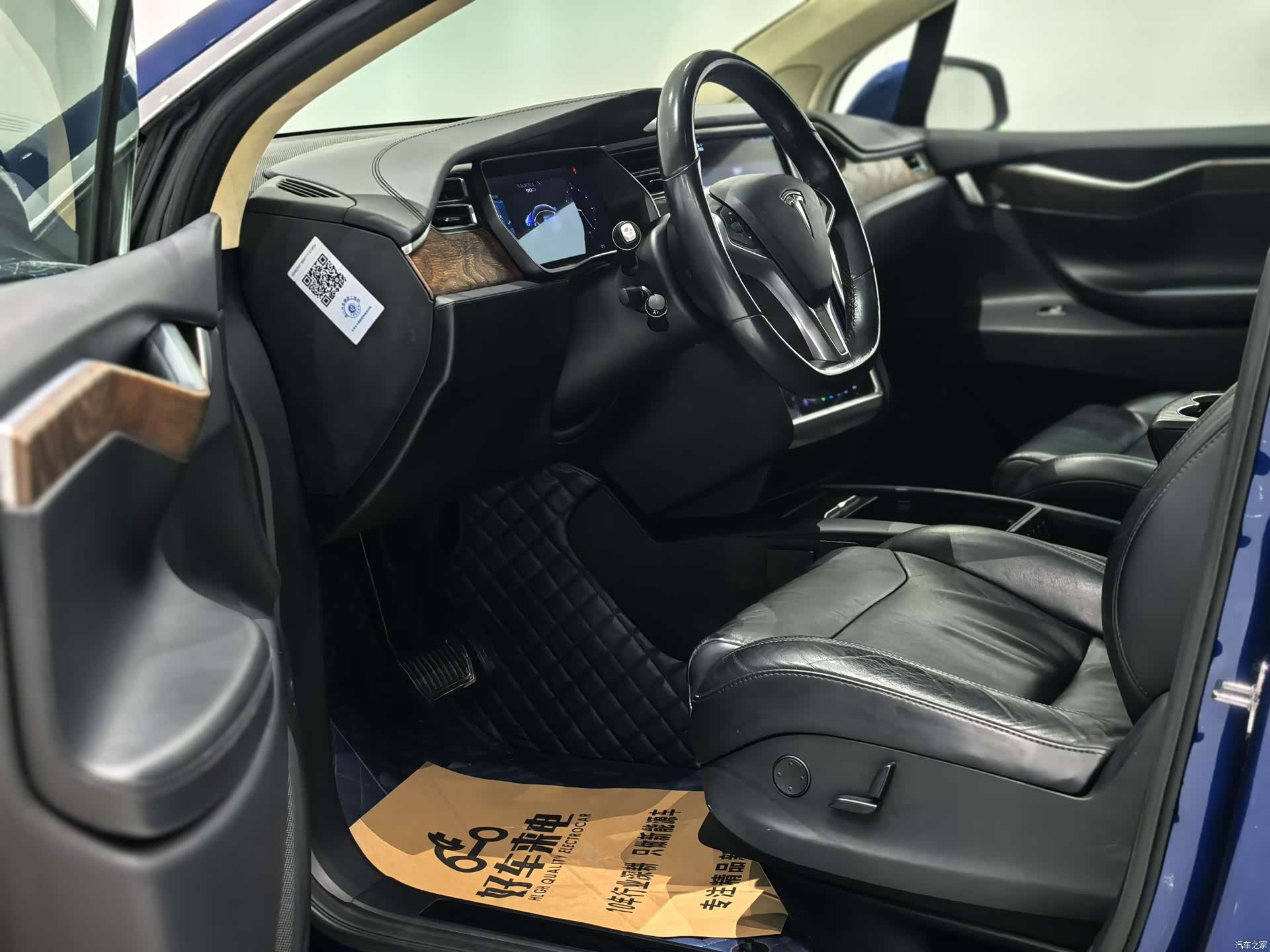 Tesla Model X, 2017 7