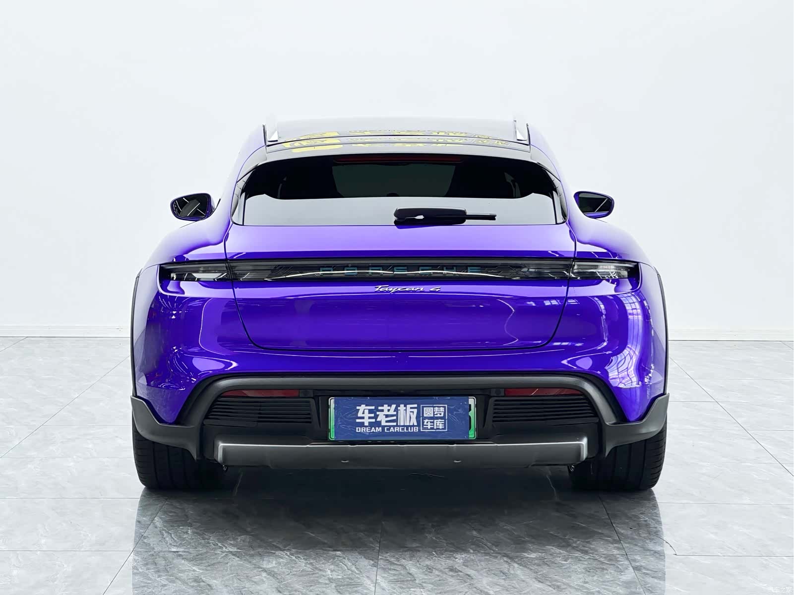 Porsche Taycan, 2023 все фото