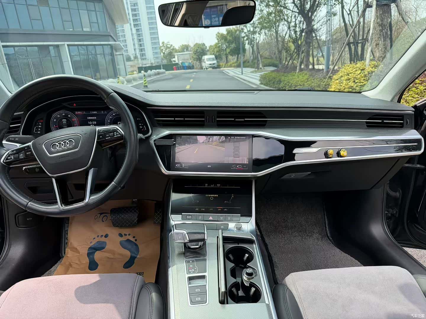 Audi A6L, 2019 все фото