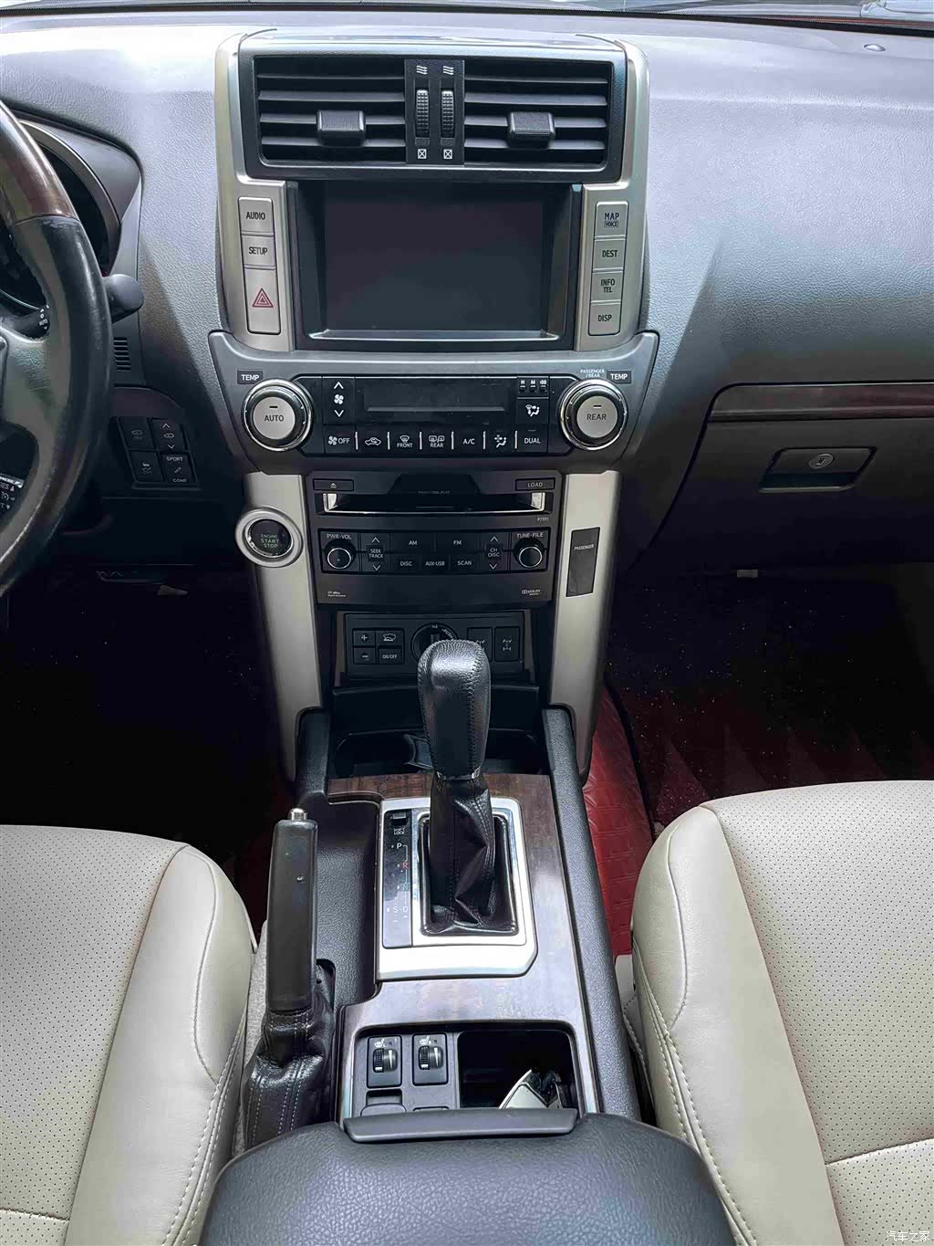 Toyota Prado, 2011 11