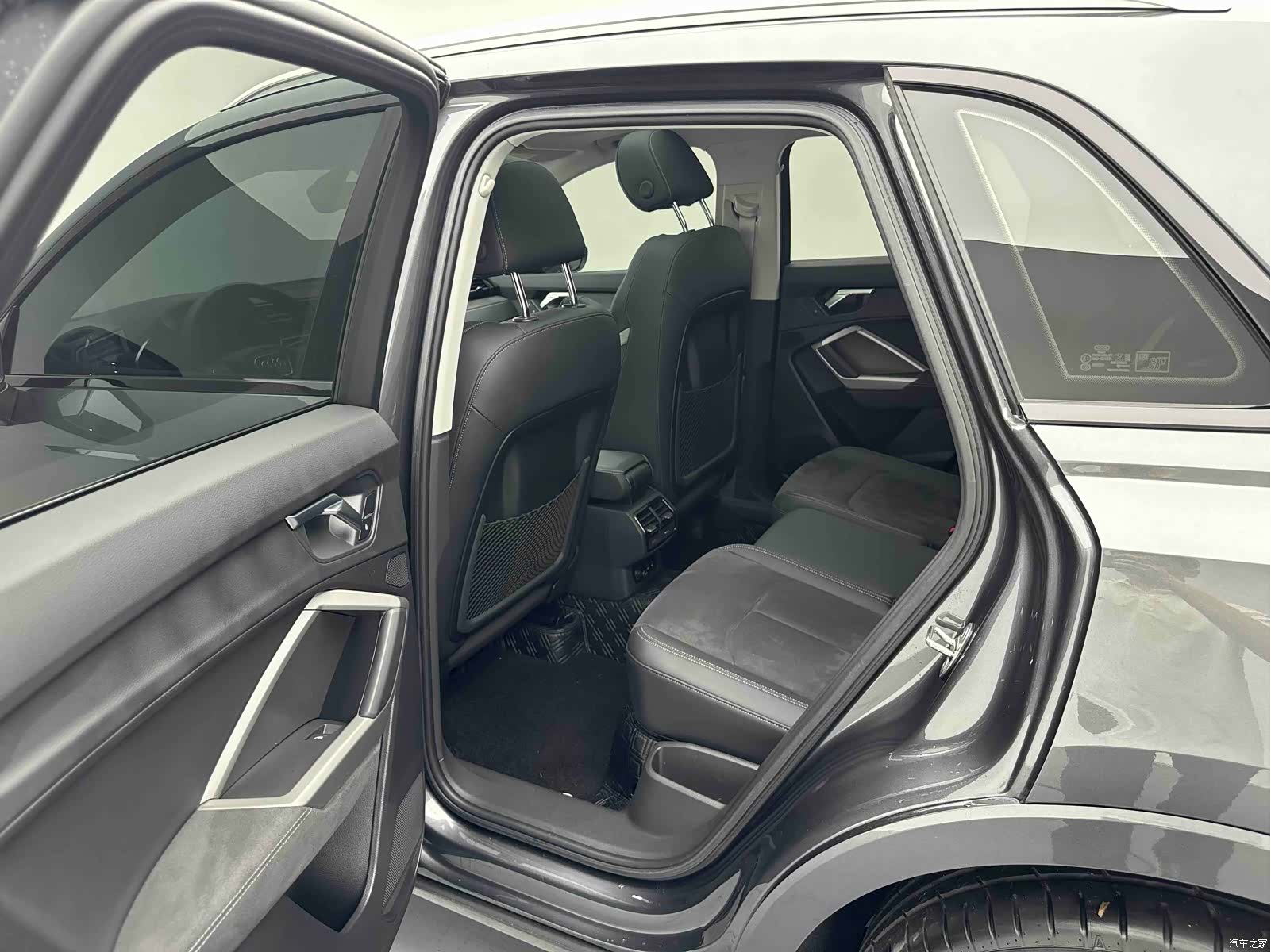 Audi Q3, 2023 12