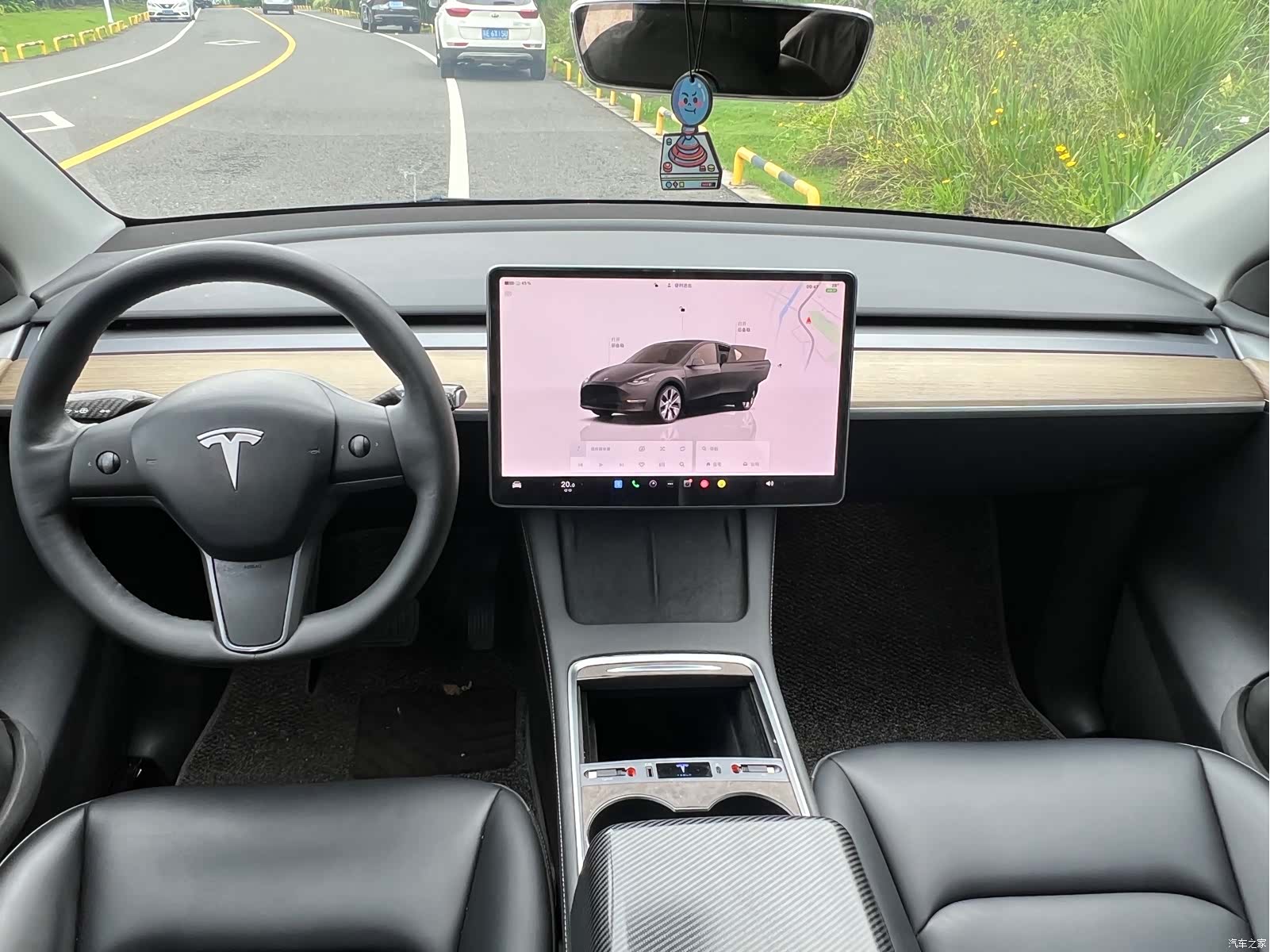 Tesla Model Y, 2022 10