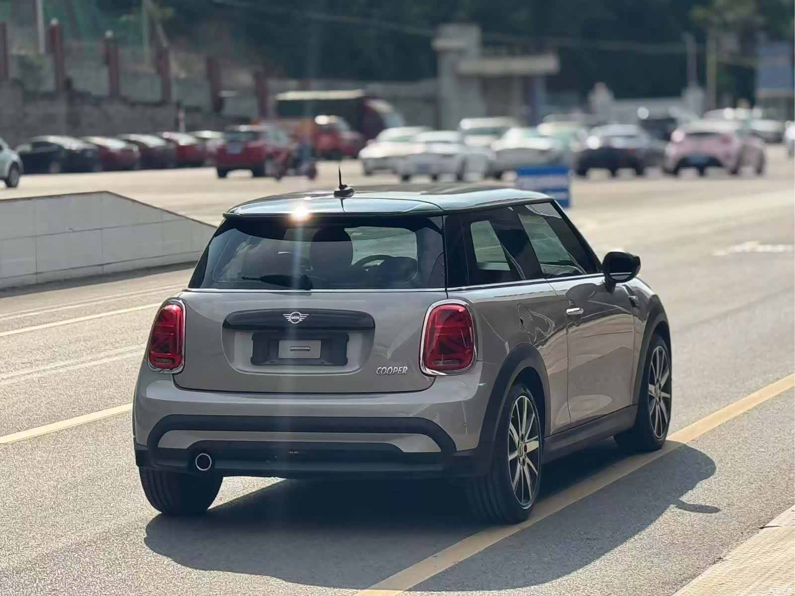 Mini Cooper, 2023 10