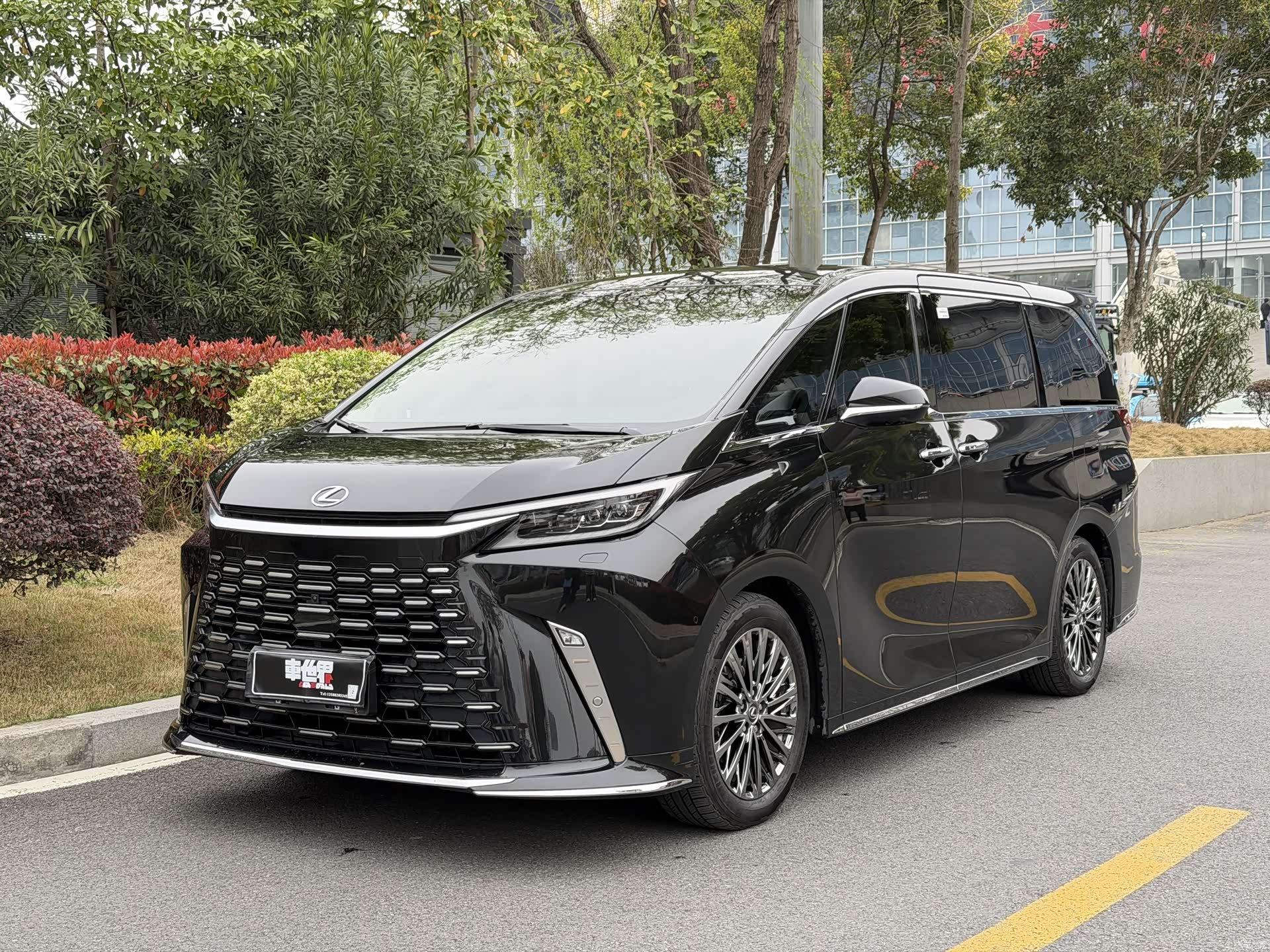 Lexus LM, 2024 2