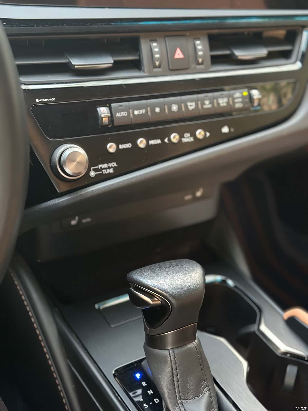 Lexus ES, 2024 6