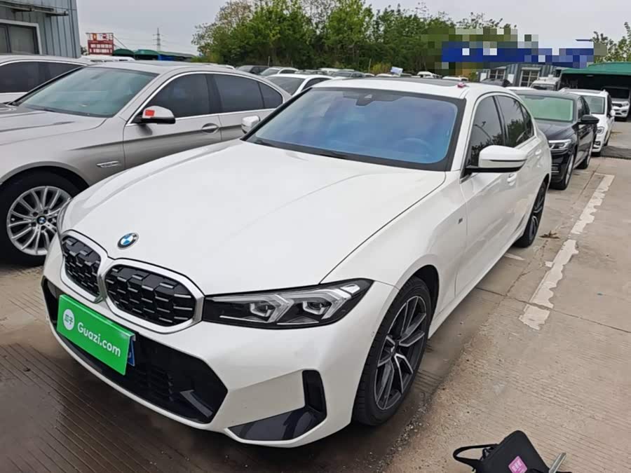 BMW 3 Series 2023, фото 2