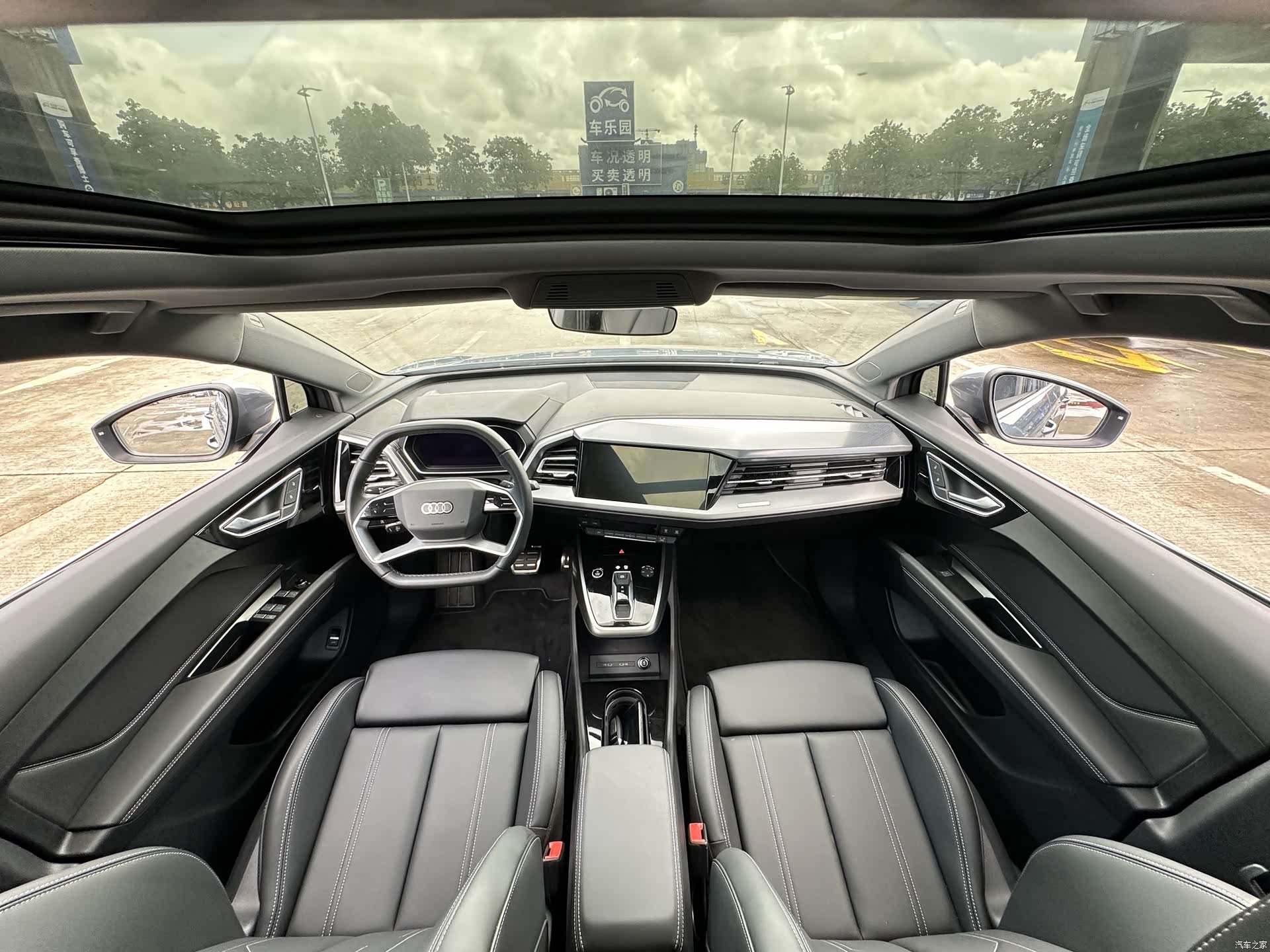 Audi Q4 e-tron, 2025 7