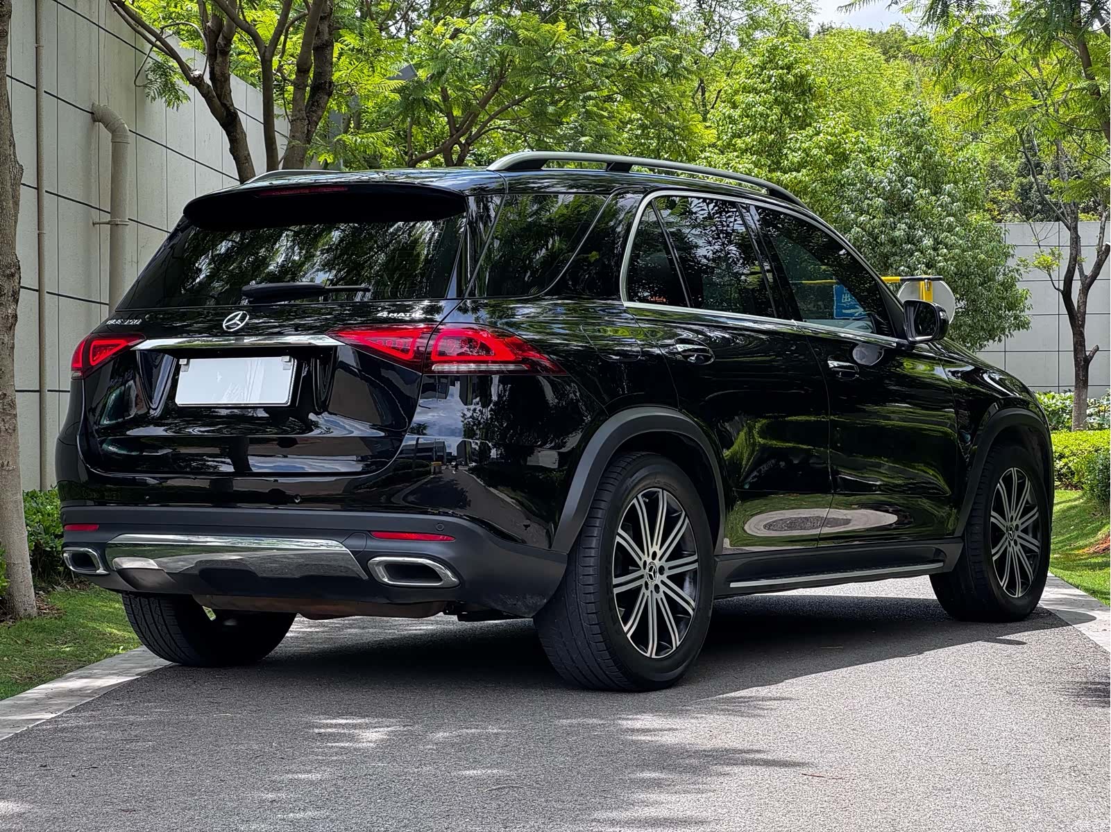 Mercedes-Benz GLE, 2022 все фото