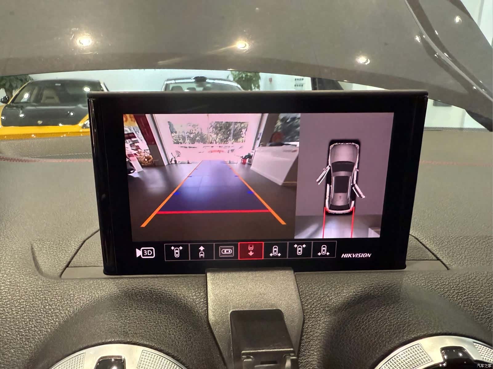 Audi Q2L, 2022 13