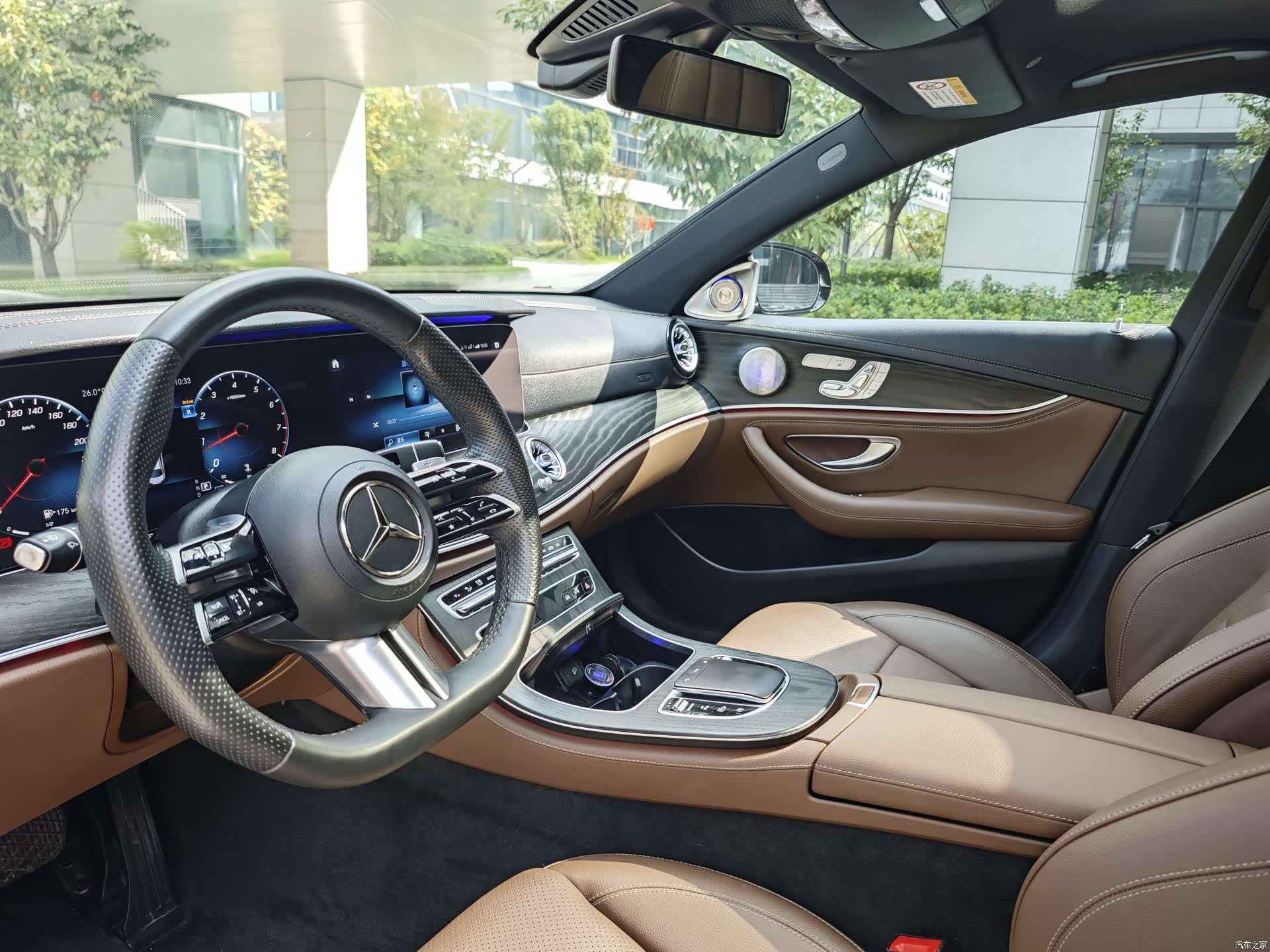 Mercedes-Benz E-Class, 2023 8