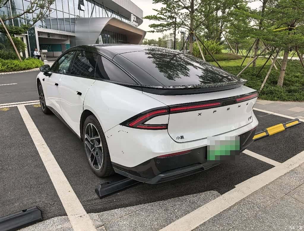 Xpeng P7, 2025 3