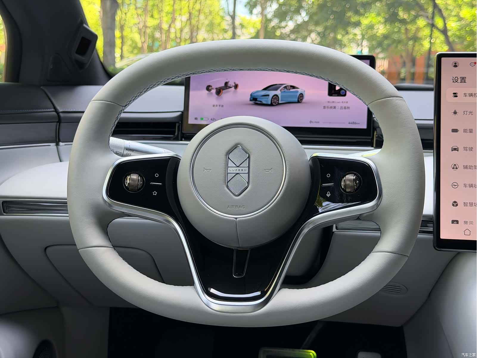 Luxeed S7, 2025 15