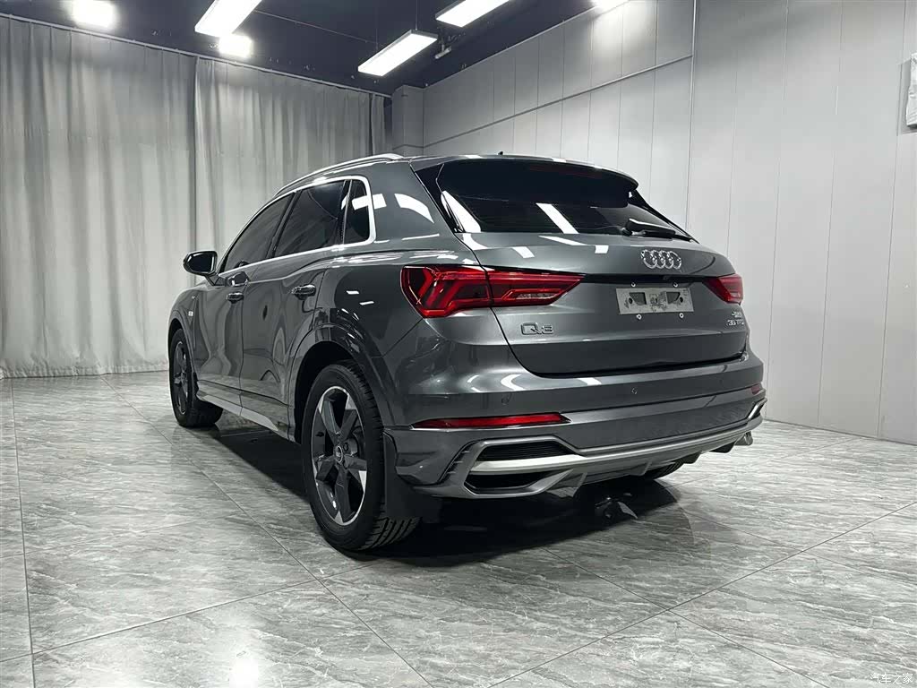 Audi Q3, 2023 6