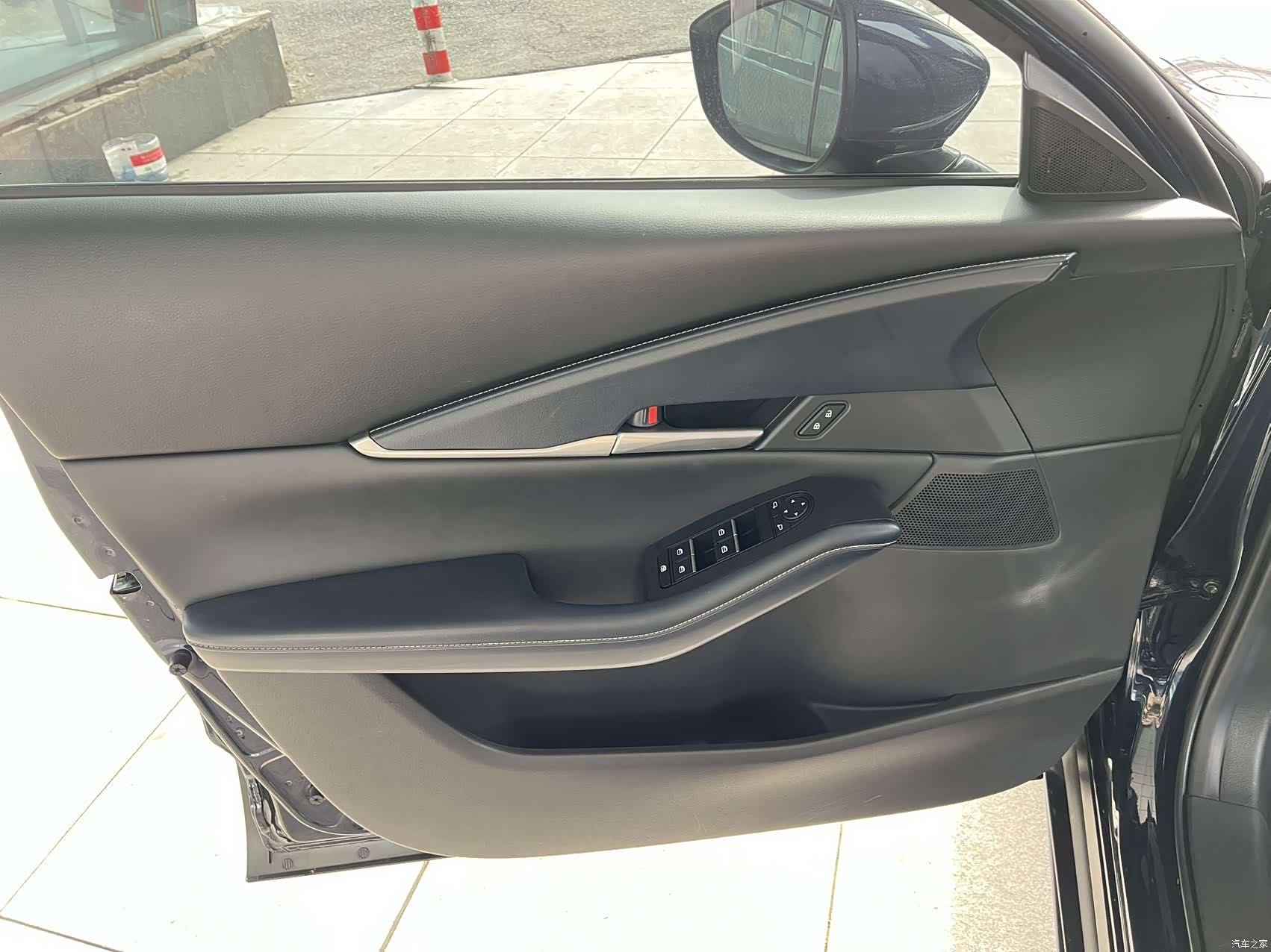 Mazda CX-30, 2022 16