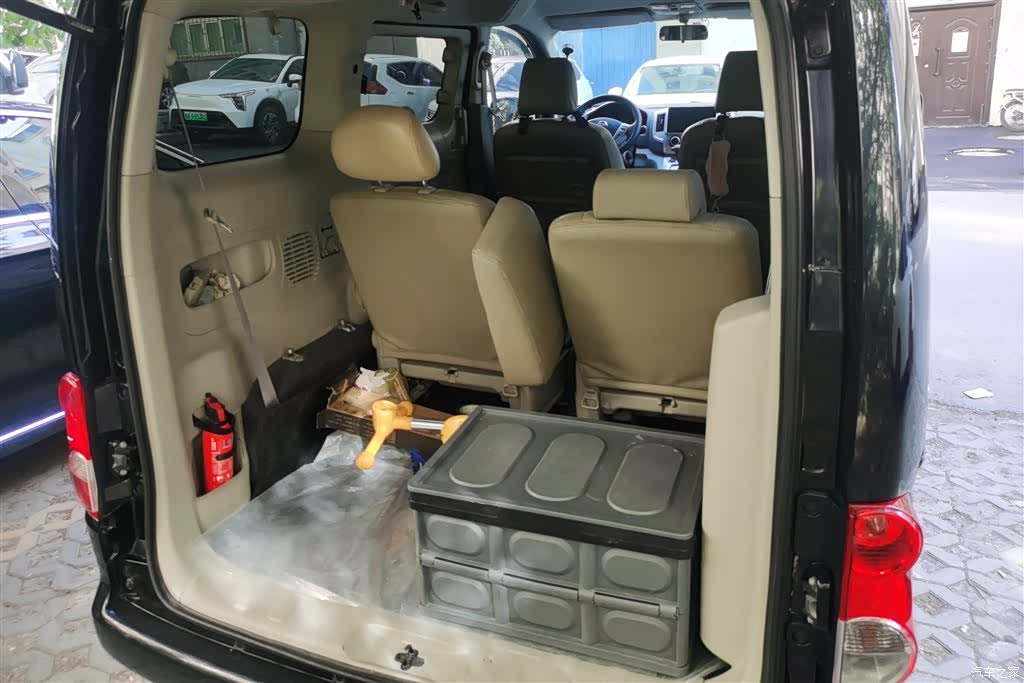 Nissan NV200, 2018 4