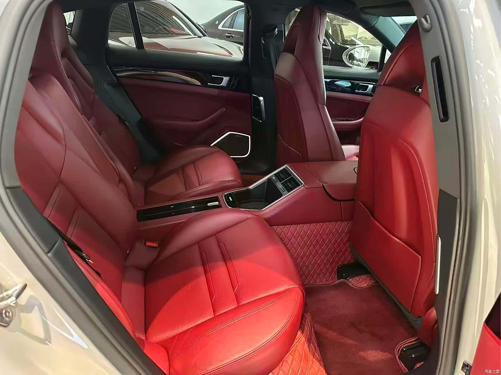 Porsche Panamera, 2019 9