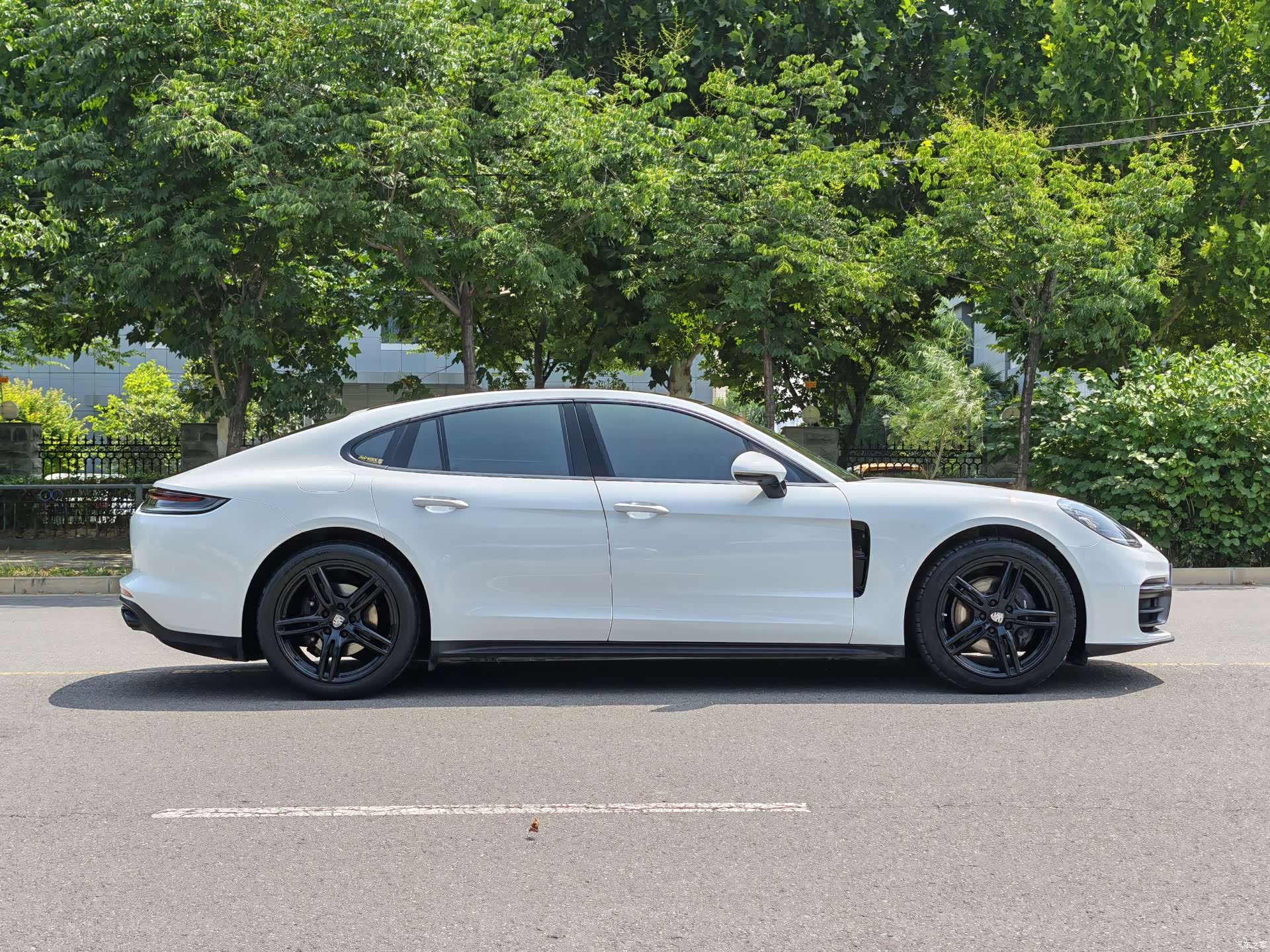Porsche Panamera, 2023 16