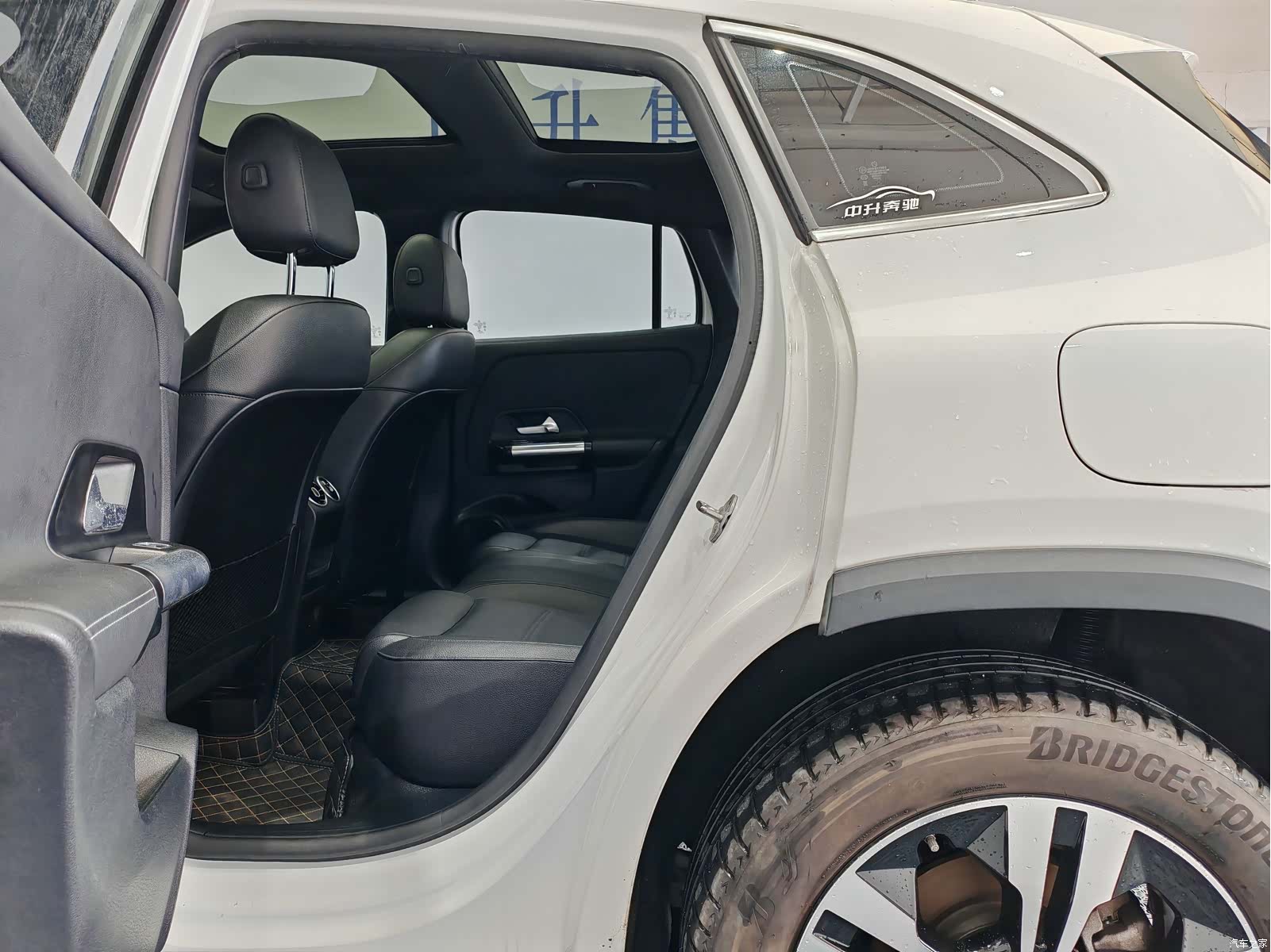Mercedes-Benz GLA, 2022 12