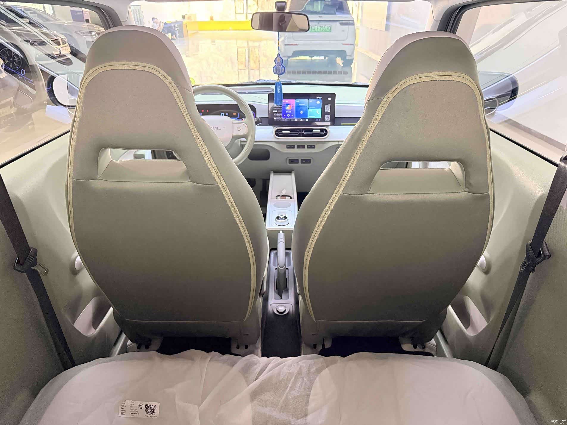 Geely Panda, 2025 8