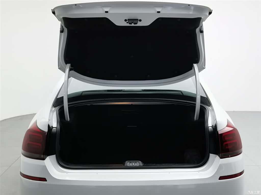 Citroen C5, 2019 16